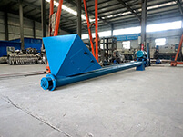 螺旋輸送機(jī)的輸送結(jié)構(gòu)為：螺旋機(jī)殼，螺旋軸，螺旋葉片，螺旋電機(jī)等多個(gè)部件的使用。